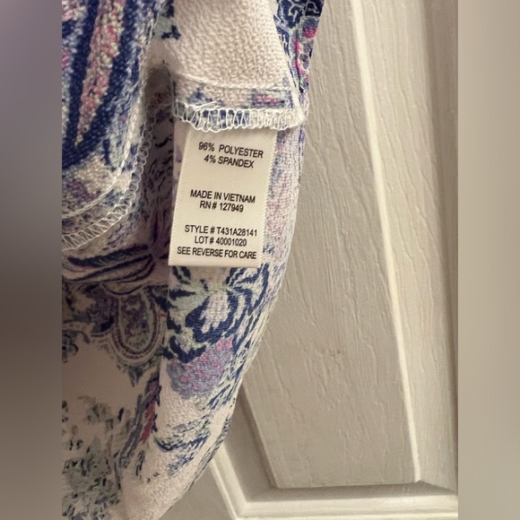 Size small purple blue green paisley print patterned sleeveless blouse tank - Picture 4 of 5